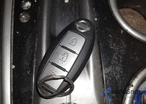 2014 Nissan Pathfinder S z USA, uszkodzony, nr VIN 5N1AR2MM8EC635441